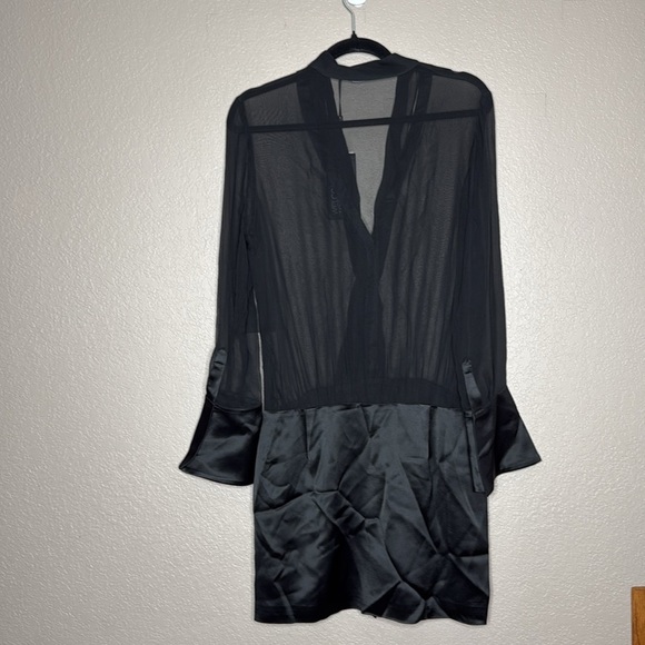 Retrofête Xandra Silk Dress - Picture 8 of 9